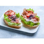 Chlebíček se sušenou šunkou